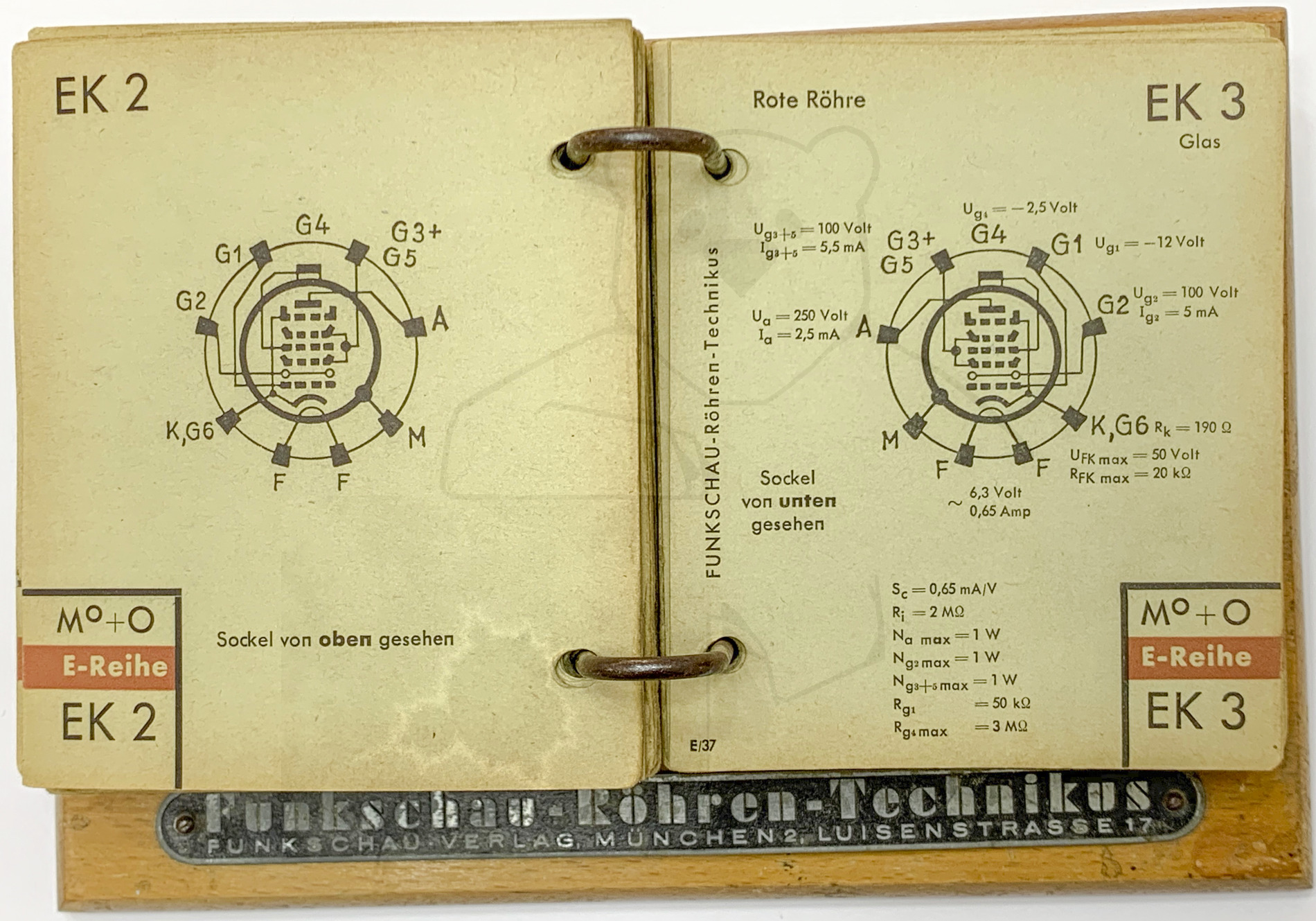 Funkschau Röhren Technikus (1943) - Sockel der EK2 und Beschreibung der EK3